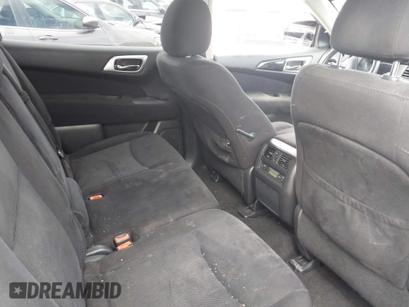2016 Nissan Pathfinder S with VIN 5N1AR2MN4GC613707, listed as a IAAI auction lot 42462865 with 130,113 mi miles and . Bid and sale history available at DreamBid. Image 8.