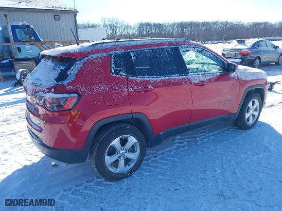 2018 Jeep Compass Latitude with VIN 3C4NJCBB7JT495367, listed as a IAAI auction lot 41590982 with 50,420 mi miles. Bid and sale history available at carsss.com. Image 4.