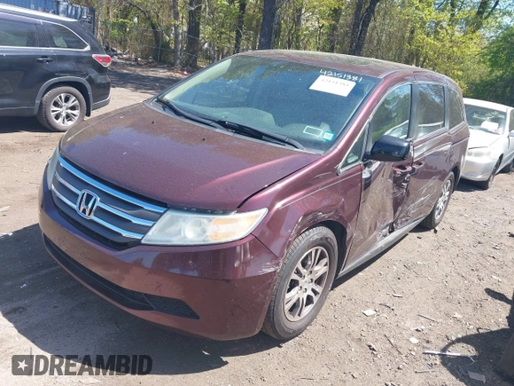 2011 Honda Odyssey EX-L with VIN 5FNRL5H69BB093996, listed as a IAAI auction lot 42151381 with 88,531 mi miles and . Bid and sale history available at carsss.com. Image 2.