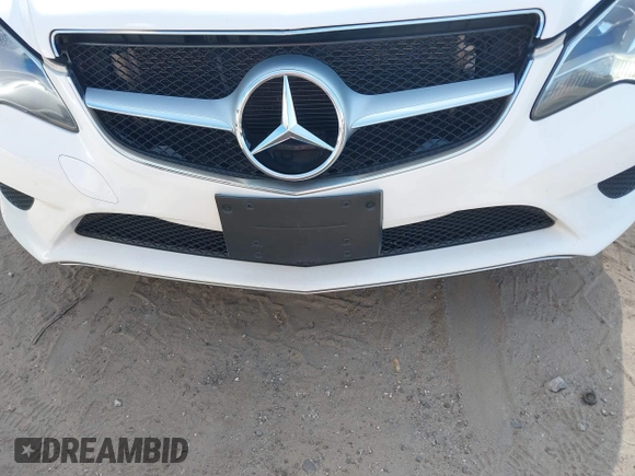 2015 Mercedes-Benz E-Class E 400 with VIN WDDKJ6FB5FF294900, listed as a IAAI auction lot 42067425 with 143,137 mi miles. Bid and sale history available at carsss.com. Image 6.