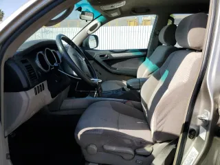 2003 Toyota 4Runner SR5 with VIN JTEZU14R330016073, listed as a Copart auction lot 50058655 with 209,890 mi miles and Clean Title. Bid and sale history available at carsss.com. Image 7.