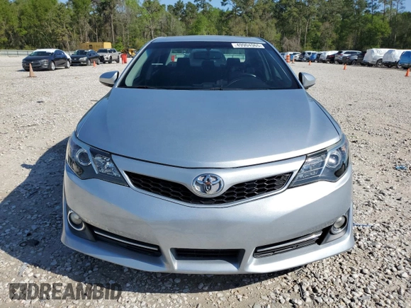 2013 Toyota Camry L with VIN 4T1BF1FK4DU641152, listed as a Copart auction lot 49904965 with 174,677 mi miles and Salvage Title. Bid and sale history available at DreamBid. Image 5.