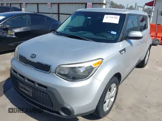 2014 Kia Soul with VIN KNDJN2A22E7738768, listed as a IAAI auction lot 41728768 with 70,013 mi miles. Bid and sale history available at carsss.com. Image 19.