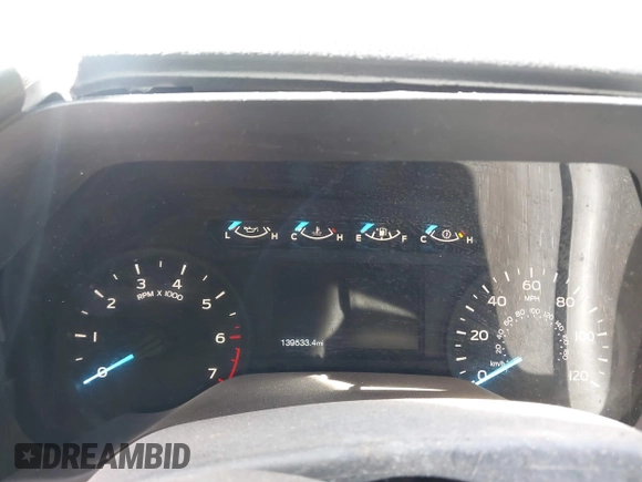 2019 Ford F-150 XL z VIN 1FTEW1CP2KFA14047, wystawiony jako IAAI lot #41777797 z przebiegiem 139 533 mil mil oraz . Historia ofert i sprzedaży dostępna na DreamBid. Obrazek 7.