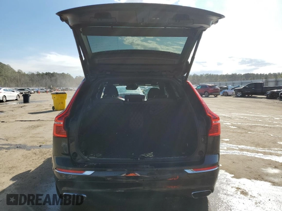 2018 Volvo XC60 Inscription z VIN YV4A22RL2J1036806, wystawiony jako Copart lot #42923675 z przebiegiem 53 101 mil mil oraz Szkoda całkowita • Salvage title. Historia ofert i sprzedaży dostępna na DreamBid. Obrazek 6.