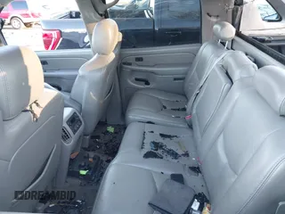 2005 Chevrolet Avalanche LS with VIN 3GNEC12Z75G229431, listed as a IAAI auction lot 41293938 with Not provided miles and . Bid and sale history available at DreamBid. Image 8.