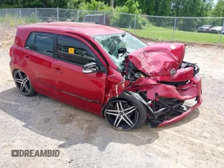 2014 Scion xD z VIN JTKKUPB45E1039926, wystawiony jako IAAI lot #42291422 z przebiegiem Nie podano mil oraz . Historia ofert i sprzedaży dostępna na DreamBid. Obrazek 1.
