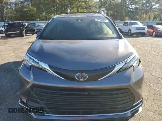 2022 Toyota Sienna XLE z VIN 5TDYRKEC1NS098418, wystawiony jako Copart lot #87546855 z przebiegiem 92 819 mil mil oraz Szkody całkowita. Historia ofert i sprzedaży dostępna na DreamBid. Obrazek 5.