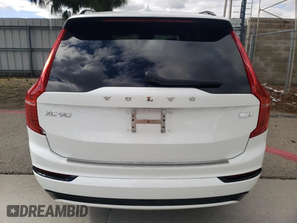 2022 Volvo XC90 R-Design with VIN YV4BR0CM8N1792295, listed as a Copart auction lot 41708124 with 24,774 mi miles and Clean Title. Bid and sale history available at carsss.com. Image 6.