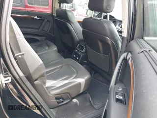 2015 Audi Q7 Premium Plus z VIN WA1LMAFE5FD030021, wystawiony jako IAAI lot #42627531 z przebiegiem 137 454 mil mil oraz . Historia ofert i sprzedaży dostępna na DreamBid. Obrazek 8.