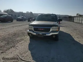 2004 GMC Sierra 1500 Crew Cab SLT with VIN 2GTEK13T541370088, listed as a Copart auction lot 82780284 with 394,164 mi miles and Salvage Title. Bid and sale history available at carsss.com. Image 11.