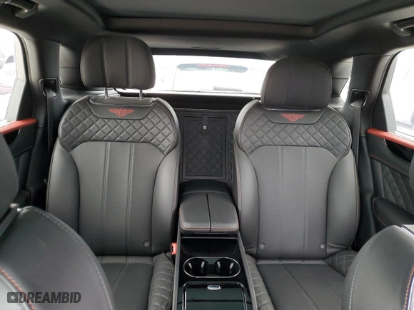 2018 Bentley Bentayga W12 Signature with VIN SJAAC2ZV3JC019181, listed as a Copart auction lot 42995265 with 82747 miles and Clean Title. Bid and sale history available at carsss.com. Image 10.