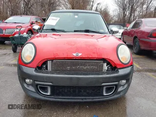 2011 MINI Hardtop S with VIN WMWSV3C57BTY11344, listed as a IAAI auction lot 41728349 with 84,242 mi miles and . Bid and sale history available at DreamBid. Image 6.