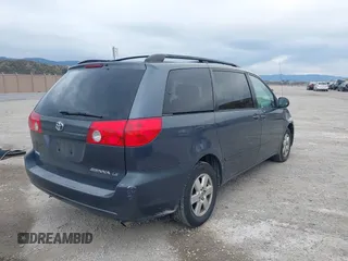 2007 Toyota Sienna CE with VIN 5TDZK23C07S098540, listed as a IAAI auction lot 41760949 with 210,853 mi miles. Bid and sale history available at carsss.com. Image 4.