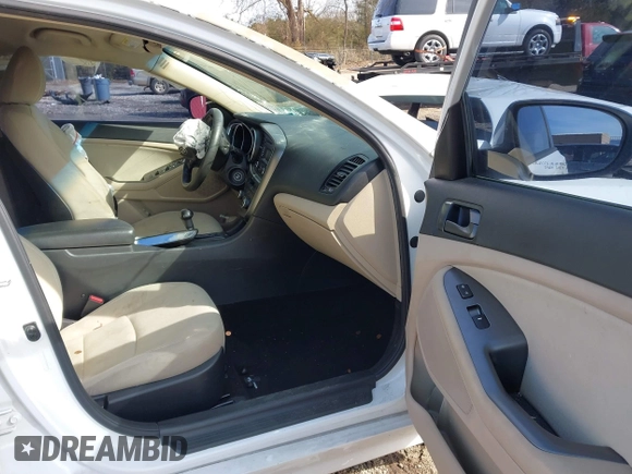 2015 Kia Optima LX with VIN 5XXGM4A75FG386704, listed as a IAAI auction lot 41344996 with 266,993 mi miles and . Bid and sale history available at DreamBid. Image 5.