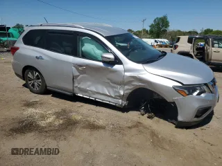 2018 Nissan Pathfinder SV z VIN 5N1DR2MMXJC662132, wystawiony jako Copart lot #54442685 z przebiegiem 81 141 mil mil oraz Szkoda całkowita • Salvage title. Historia ofert i sprzedaży dostępna na DreamBid. Obrazek 4.