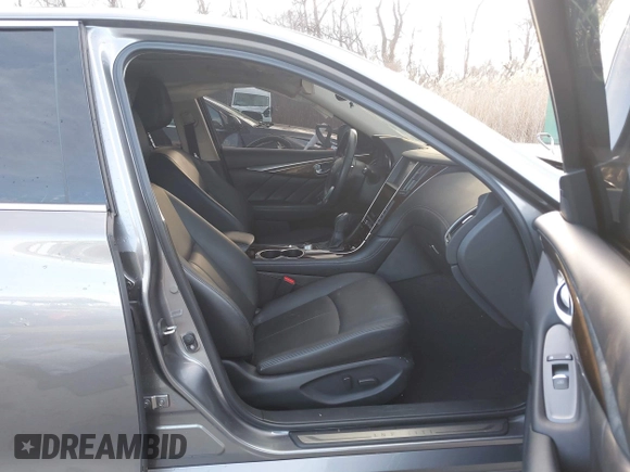 2019 Infiniti Q50 3.0t LUXE with VIN JN1EV7AR7KM559508, listed as a IAAI auction lot 41568575 with 21,921 mi miles. Bid and sale history available at carsss.com. Image 5.