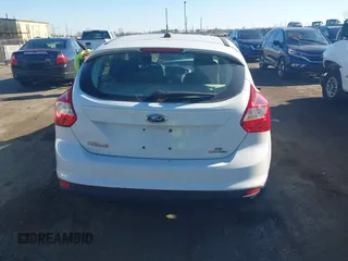 2014 Ford Focus SE with VIN 1FADP3K24EL411720, listed as a IAAI auction lot 40816752 with 102,089 mi miles. Bid and sale history available at carsss.com. Image 16.