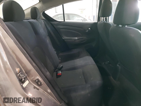2012 Nissan Versa SV z VIN 3N1CN7AP1CL879134, wystawiony jako Copart lot #43001045 z przebiegiem 88 154 mil mil oraz Szkoda całkowita • Salvage title. Historia ofert i sprzedaży dostępna na DreamBid. Obrazek 10.