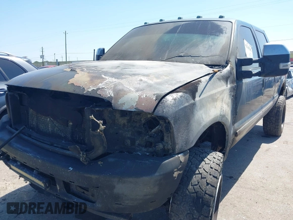 2002 Ford F-250 XL с VIN 1FTNW21FX2ED61521, выставлен на аукционе IAAI как лот 42238542 с пробегом Не указан миль и . История ставок и продаж доступна на DreamBid. Изображение 2.