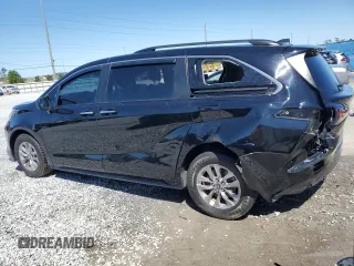 2022 Toyota Sienna XLE with VIN 5TDJRKEC4NS124379, listed as a Copart auction lot 49400375 with 222,972 mi miles and Non Repairable. Bid and sale history available at carsss.com. Image 2.