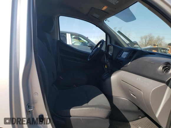 2014 Nissan NV200 S z VIN 3N6CM0KN4EK698233, wystawiony jako Copart lot #48048455 z przebiegiem 119 705 mil mil oraz Szkoda całkowita • Salvage title. Historia ofert i sprzedaży dostępna na DreamBid. Obrazek 10.