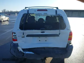 2005 Ford Escape XLT with VIN 1FMYU931X5KA84738, listed as a IAAI auction lot 41663564 with 140,903 mi miles. Bid and sale history available at carsss.com. Image 6.