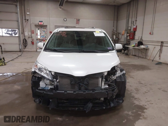 2019 Toyota Sienna XLE with VIN 5TDDZ3DCXKS224647, listed as a IAAI auction lot 41686896 with 93,453 mi miles and . Bid and sale history available at DreamBid. Image 13.