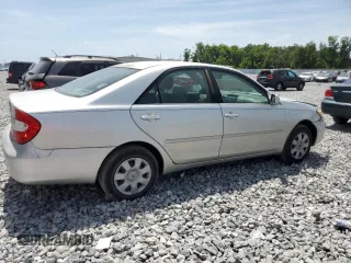 2004 Toyota Camry LE with VIN 4T1BE32K74U881042, listed as a Copart auction lot 53901105 with 178,030 mi miles and Salvage Title. Bid and sale history available at carsss.com. Image 3.