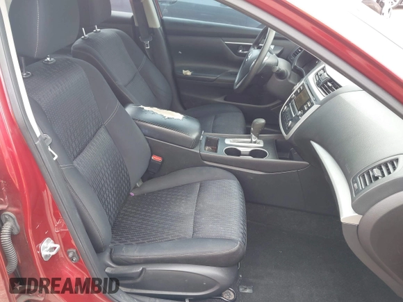 2017 Nissan Altima SV with VIN 1N4AL3AP1HC135612, listed as a IAAI auction lot 41848270 with 91,294 mi miles and . Bid and sale history available at carsss.com. Image 5.