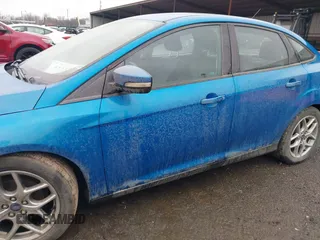 2015 Ford Focus SE с VIN 1FADP3F27FL200927, выставлен на аукционе IAAI как лот 41514911 с пробегом 87 473 миль миль и . История ставок и продаж доступна на DreamBid. Изображение 14.