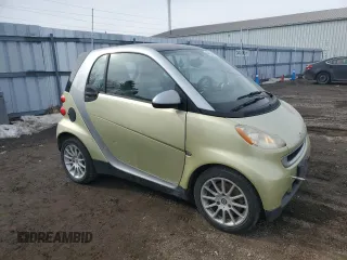 2009 Smart fortwo Pure z VIN WMEEJ31X49K292142, wystawiony jako Copart lot #48928535 z przebiegiem 226 263 mil mil oraz Tytuł czysty. Historia ofert i sprzedaży dostępna na DreamBid. Obrazek 4.