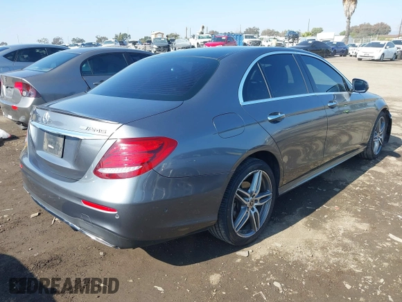 2018 Mercedes-Benz E-Class E 300 with VIN WDDZF4JB0JA293915, listed as a IAAI auction lot 41425810 with 100,232 mi miles. Bid and sale history available at carsss.com. Image 4.