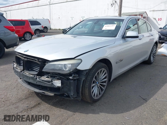 2011 BMW 7 Series 740i z VIN WBAKA4C53BC612440, wystawiony jako IAAI lot #42003297 z przebiegiem 130 655 mil mil oraz . Historia ofert i sprzedaży dostępna na DreamBid. Obrazek 19.