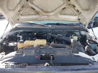2004 Ford Super Duty F-250 XL with VIN 1FTNX20L44EC45528, listed as a IAAI auction lot 41598042 with 2,163,017 mi miles. Bid and sale history available at carsss.com. Image 10.