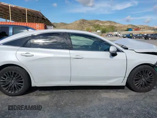2019 Toyota Avalon XLE z VIN 4T1BZ1FB2KU014289, wystawiony jako IAAI lot #41905789 z przebiegiem 121 906 mil mil oraz . Historia ofert i sprzedaży dostępna na DreamBid. Obrazek 14.