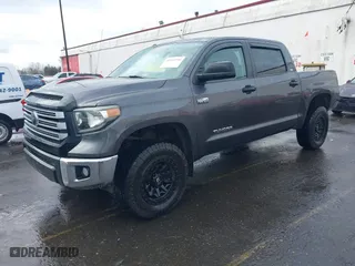 2018 Toyota Tundra 4WD SR5 with VIN 5TFDY5F14JX768998, listed as a IAAI auction lot 41593799 with 146,673 mi miles. Bid and sale history available at carsss.com. Image 20.