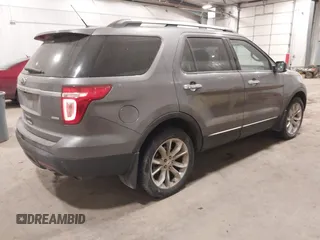 2013 Ford Explorer XLT with VIN 1FM5K8D82DGB20342, listed as a IAAI auction lot 41478547 with 158,256 mi miles and . Bid and sale history available at carsss.com. Image 4.