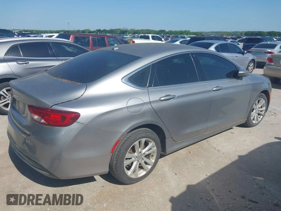 2015 Chrysler 200 Limited z VIN 1C3CCCAB1FN656181, wystawiony jako IAAI lot #42011014 z przebiegiem 293 897 mil mil oraz . Historia ofert i sprzedaży dostępna na DreamBid. Obrazek 4.