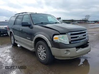 2008 Ford Expedition Eddie Bauer z VIN 1FMFU17598LA72780, wystawiony jako IAAI lot #41918314 z przebiegiem 223 411 mil mil oraz . Historia ofert i sprzedaży dostępna na DreamBid. Obrazek 1.