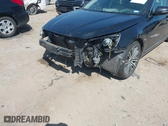 2014 Kia Cadenza Limited with VIN KNALN4D76E5140509, listed as a IAAI auction lot 42013923 with 168,680 mi miles. Bid and sale history available at carsss.com. Image 6.