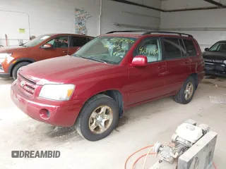 2004 Toyota Highlander with VIN JTEGD21A840081434, listed as a IAAI auction lot 42775427 with 212,255 mi miles and . Bid and sale history available at DreamBid. Image 2.