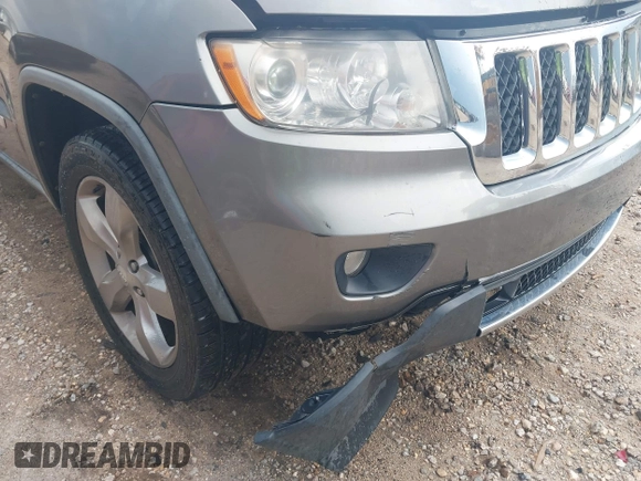 2011 Jeep Grand Cherokee Overland with VIN 1J4RS6GG0BC739582, listed as a IAAI auction lot 42537983 with 137,372 mi miles and . Bid and sale history available at DreamBid. Image 6.