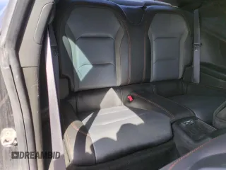 2017 Chevrolet Camaro 2LT z VIN 1G1FC1RS4H0110131, wystawiony jako Copart lot #52154175 z przebiegiem 95 384 mil mil oraz Szkoda całkowita • Salvage title. Historia ofert i sprzedaży dostępna na DreamBid. Obrazek 10.