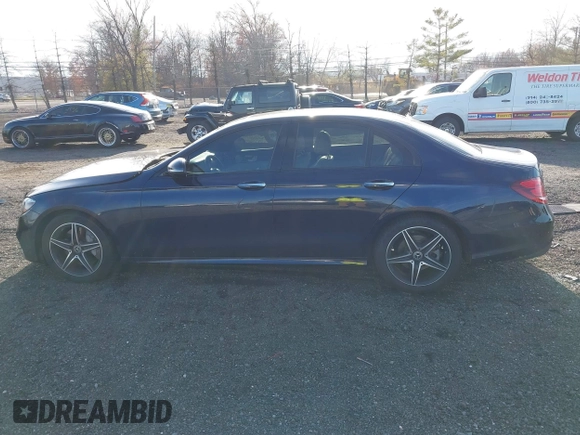 2019 Mercedes-Benz E 300 with VIN WDDZF4KB6KA570745, listed as a IAAI auction lot 40965933 with 66,680 mi miles and . Bid and sale history available at DreamBid. Image 14.