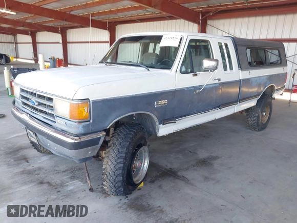 1991 Ford F-250 with VIN 1FTHX26MXMKA72774, listed as a IAAI auction lot 42121856 with 7,483 mi miles. Bid and sale history available at carsss.com. Image 2.