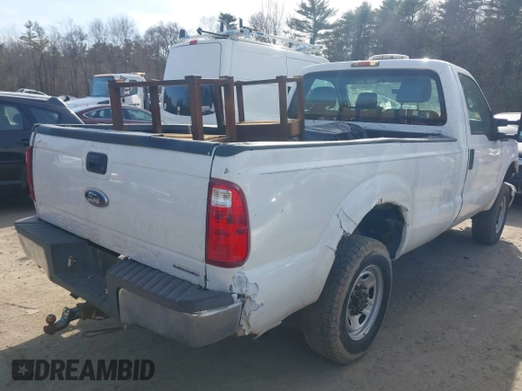 2011 Ford F-250 XL with VIN 1FTBF2B68BEA18871, listed as a IAAI auction lot 41746286 with 80,816 mi miles and . Bid and sale history available at DreamBid. Image 4.
