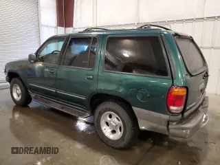 2001 Ford Explorer XLT with VIN 1FMZU63E71ZA80010, listed as a Copart auction lot 88068715 with 112,239 mi miles and Salvage title. Bid and sale history available at DreamBid. Image 2.