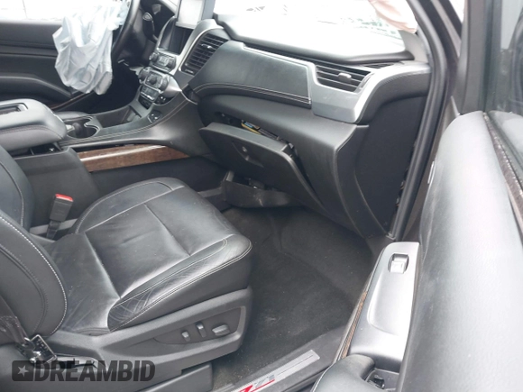 2017 Chevrolet Suburban LT z VIN 1GNSKHKC2HR315082, wystawiony jako IAAI lot #41545420 z przebiegiem 117 565 mil mil oraz . Historia ofert i sprzedaży dostępna na DreamBid. Obrazek 5.