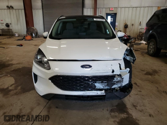 2020 Ford Escape SE with VIN 1FMCU9G68LUC34220, listed as a Copart auction lot 60155395 with 48,427 mi miles and Clean title. Bid and sale history available at DreamBid. Image 5.